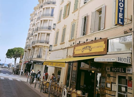 Azurene Royal Hotel 1