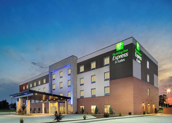 Holiday Inn Express & Suites ST PETERS by IHG 1