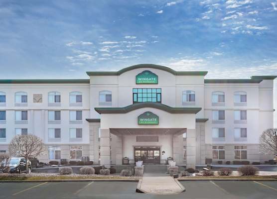 Wingate by Wyndham Tinley Park 1
