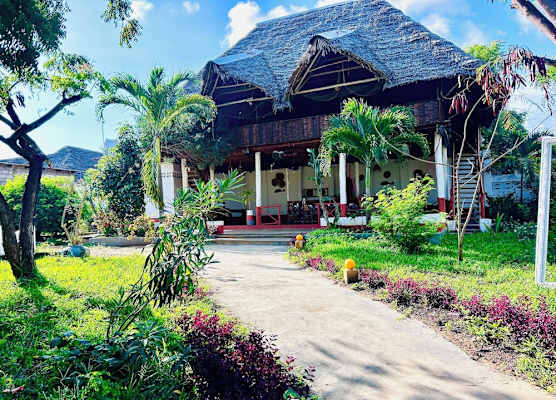 Tropinest bungalows & hostel 1