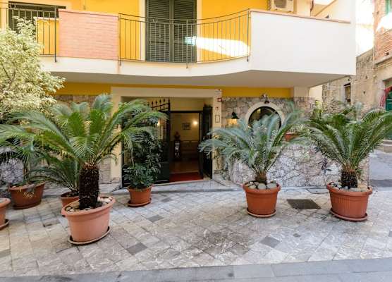 Le Tartarughe Aparthotel 1