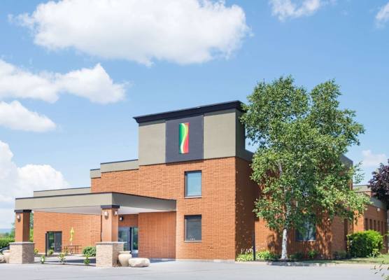 Super 8 by Wyndham Plattsburgh 1