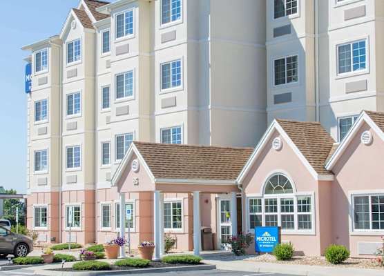 Microtel Inn & Suites by Wyndham Harrisonburg 1