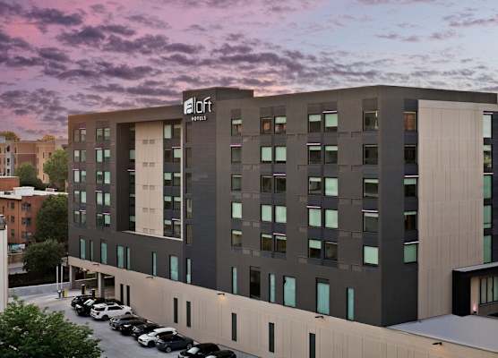 Aloft by Marriott Kansas City Country Club Plaza 1