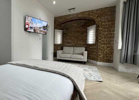 London Studios and Suites 1