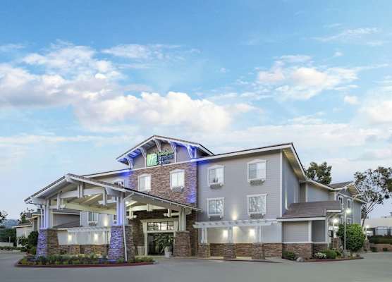 Holiday Inn Express & Suites SAN DIMAS by IHG 1