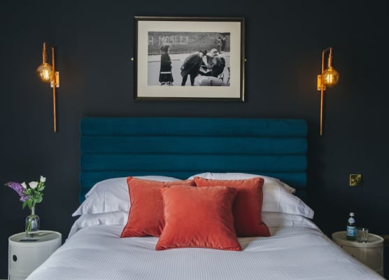 The Porterhouse Grill and Rooms 1