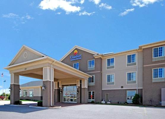 Comfort Inn & Suites Madison North 1