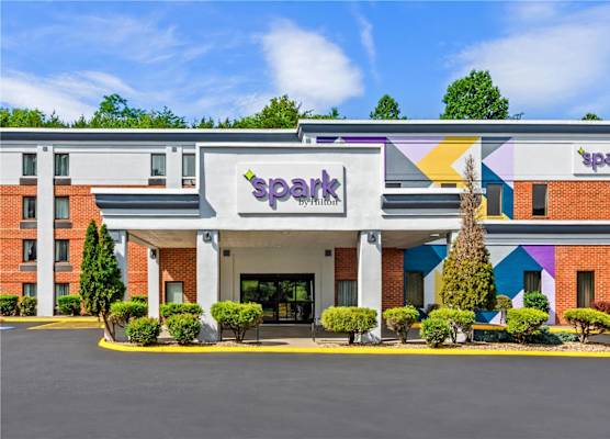 Spark by Hilton Lexington 1