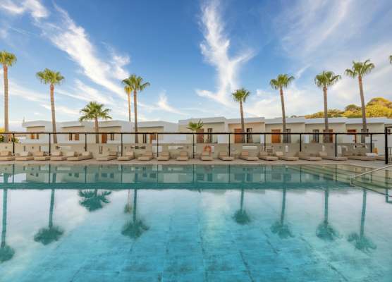Napa Mermaid Hotel & Suites 1