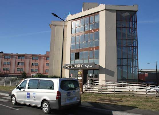 Orly Superior Hotel 1