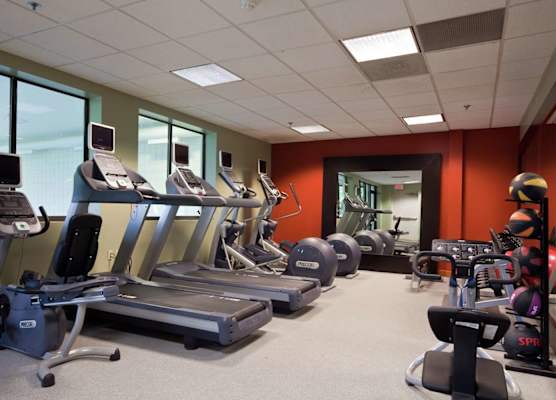 DoubleTree by Hilton Akron Fairlawn 1