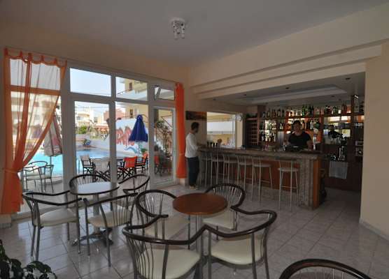 Erato Studios & Apartments 1