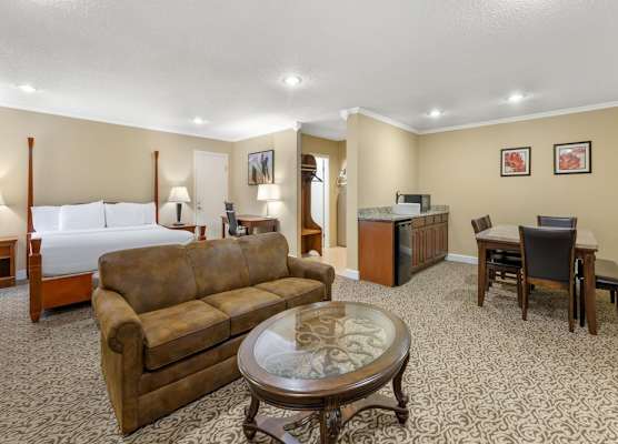 Best Western Plus Wooster Hotel & Conference Center 1