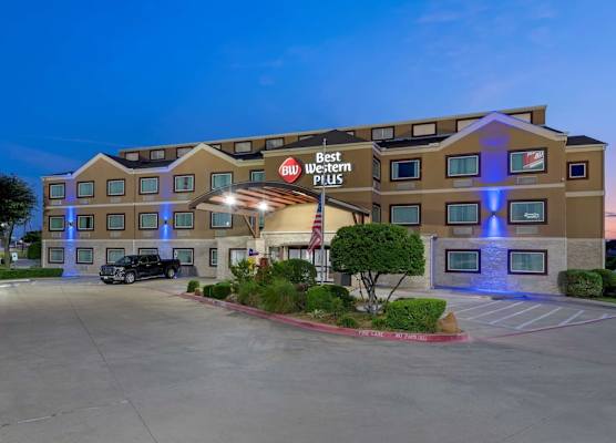 Best Western Plus Arlington North Hotel & Suites 1