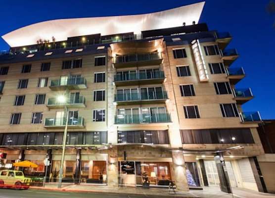 Majestic Roof Garden Hotel 1