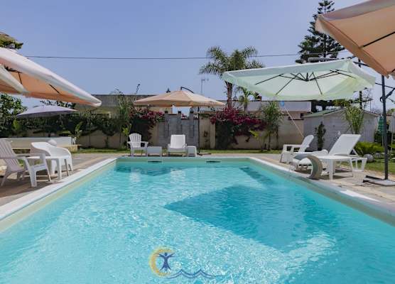 VILLA LEONARDO SAN FOCA - Room, Pool & Restaurant 1