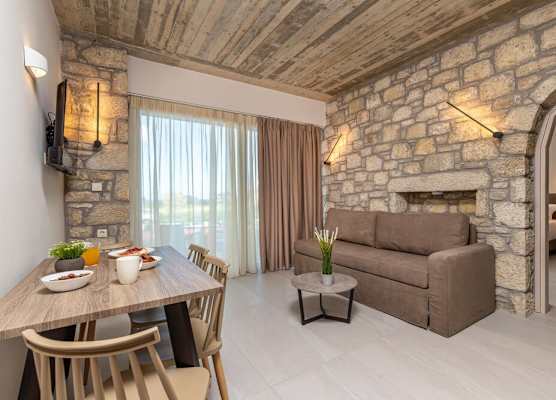 Achatis Apartments with sea view 1