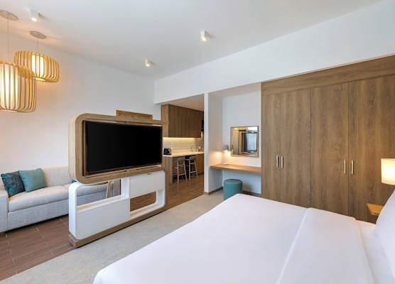 Element by Marriott Al Mina, Dubai 1