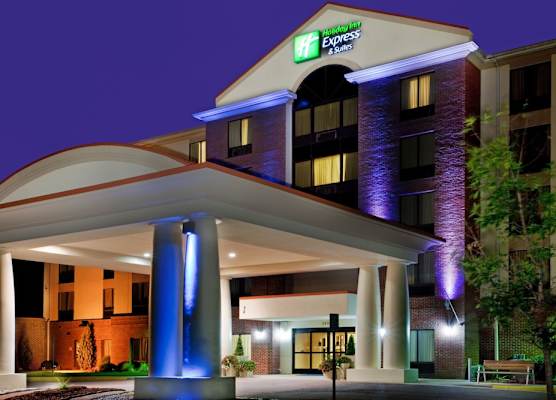 Holiday Inn Express & Suites CHESAPEAKE by IHG 1