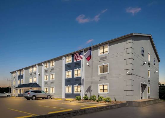 SureStay by Best Western Groves 1
