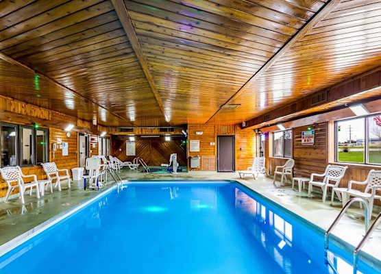 Quality Inn Sheboygan North I-43 1
