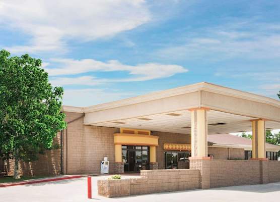 Travelodge by Wyndham Enid 1