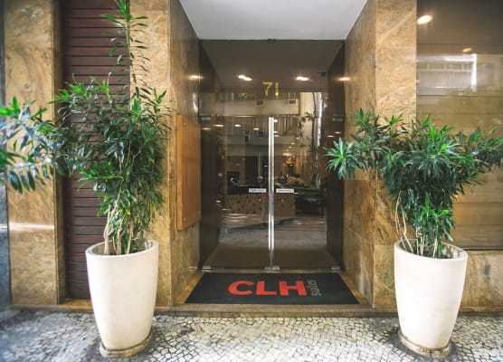 CLH Suites Domingos Ferreira 1