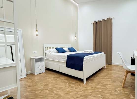 Giandra Rooms and Garden 1