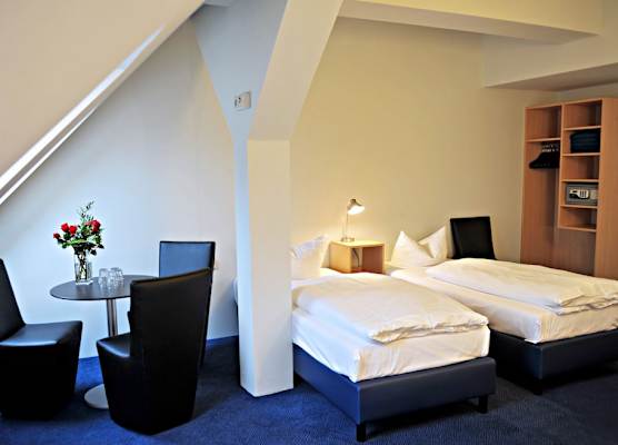 Hotel Transit Loft 1