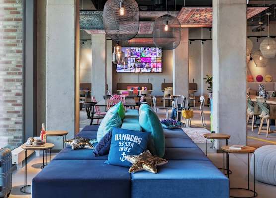 Moxy Hamburg City 1