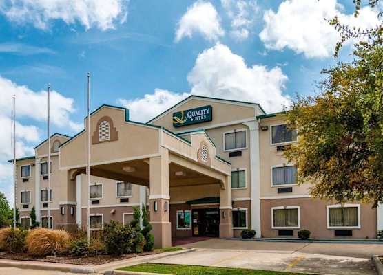 Quality Suites Burleson - Ft Worth 1