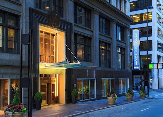 Renaissance Cincinnati Downtown Hotel 1