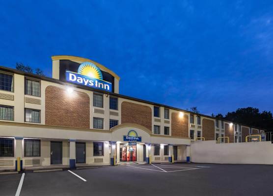 Days Inn by Wyndham Dumfries Quantico 1