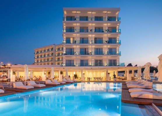The Blue Ivy Hotel & Suites 1