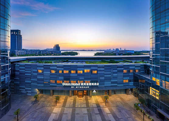 Days Hotel by Wyndham Suzhou Dushu Lake 1