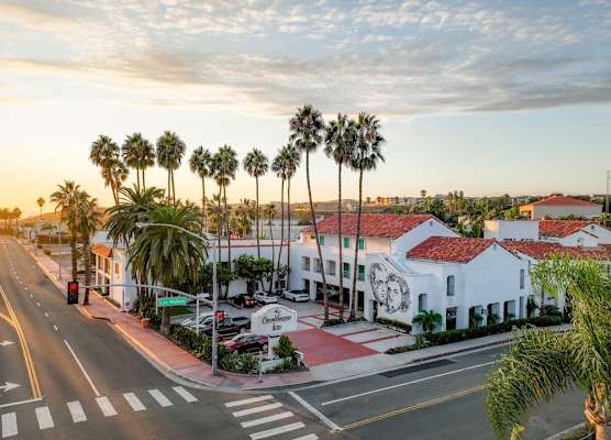 Casablanca Inn 1