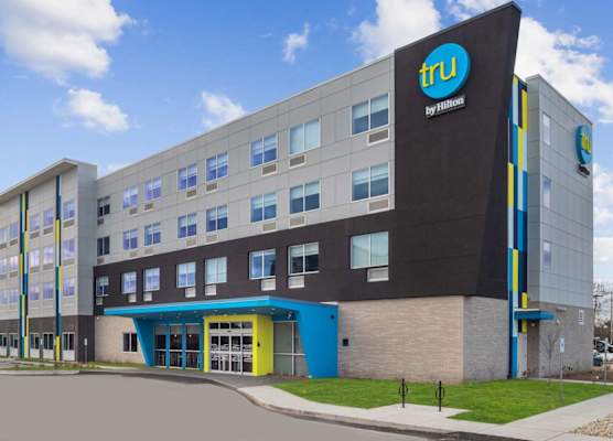Tru By Hilton Janesville 1