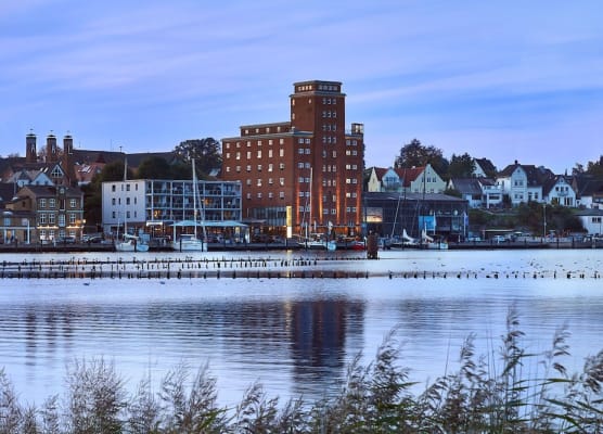 Pier 16 im Pierspeicher 1