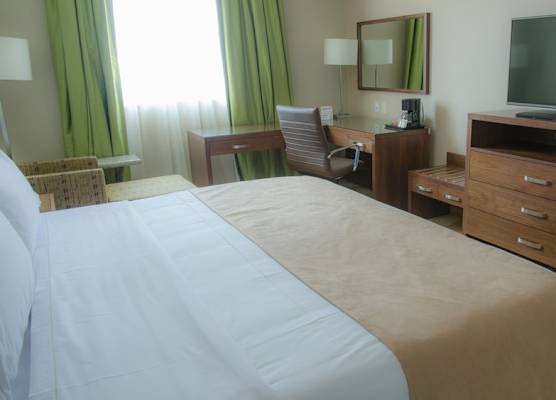 Holiday Inn Express & Suites CELAYA by IHG 1