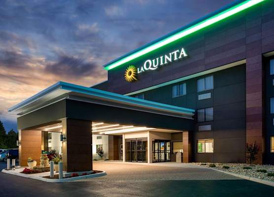 La Quinta Inn by Wyndham Roanoke Salem 1