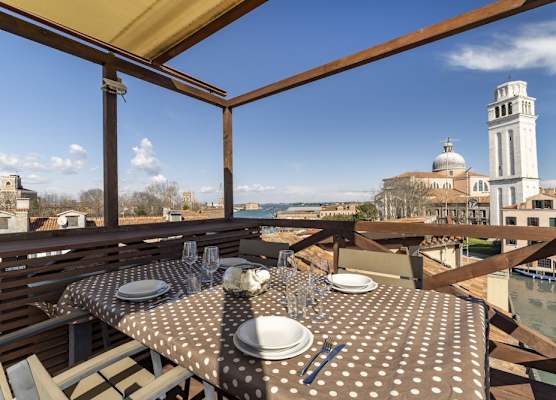 Sea to Sky Apartments by Wonderful Italy 1