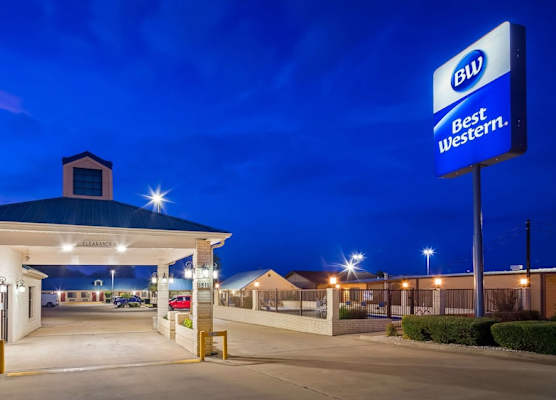 Best Western Regency Inn & Suites 1