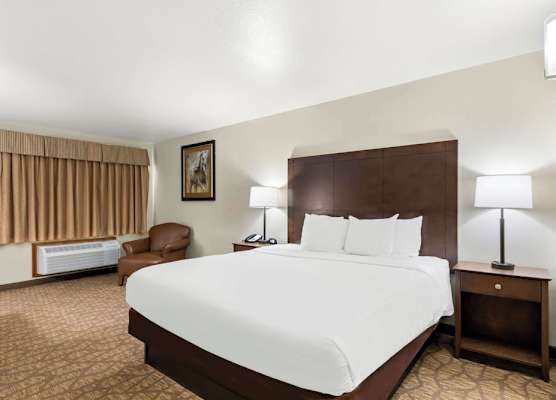 Best Western George West Executive Inn 1