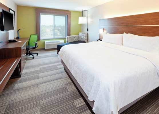 Holiday Inn Express & Suites CLOVIS-FRESNO AREA by IHG 1