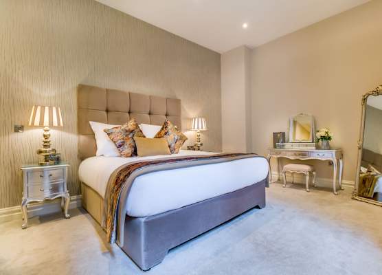 Kingston’s Townhouse 1