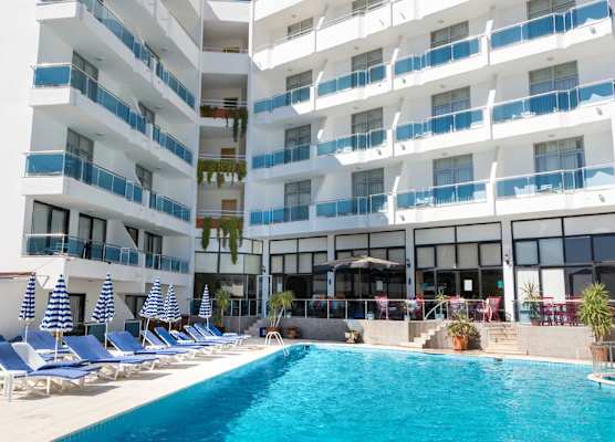 Ponz Hotel 1