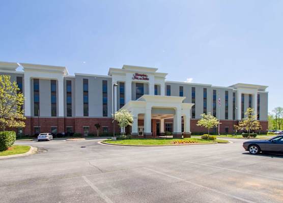 Hampton Inn & Suites Huntsville Hampton Cove 1