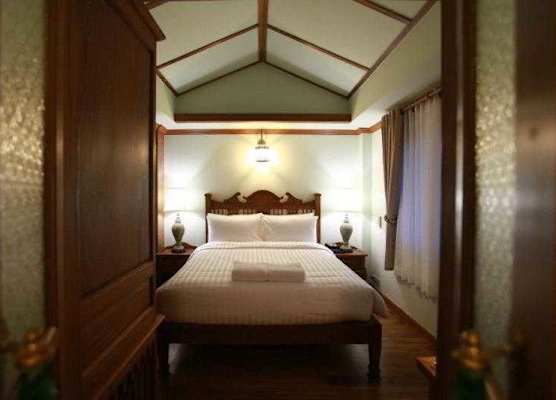 Rich Lanna House 1