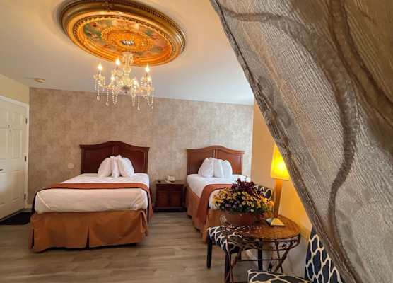 Chardonnay Lodge 1